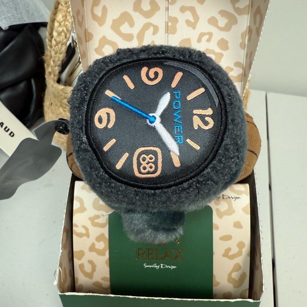 POP SUNDAY Relax Watch Plush Pendant, Confirmed Brown and Black Plush Watch